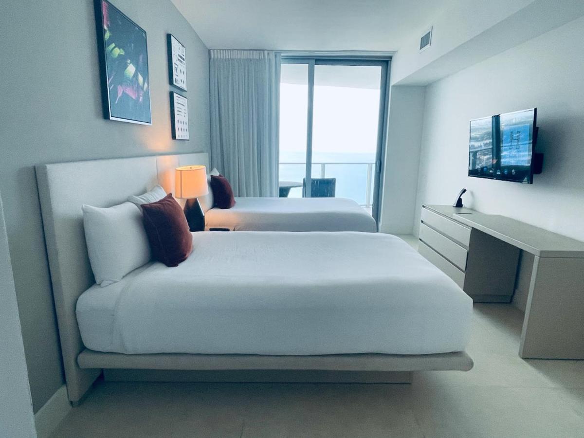 Stay At The Top With Amazing Views By Rent4Us Hollywood Exterior photo